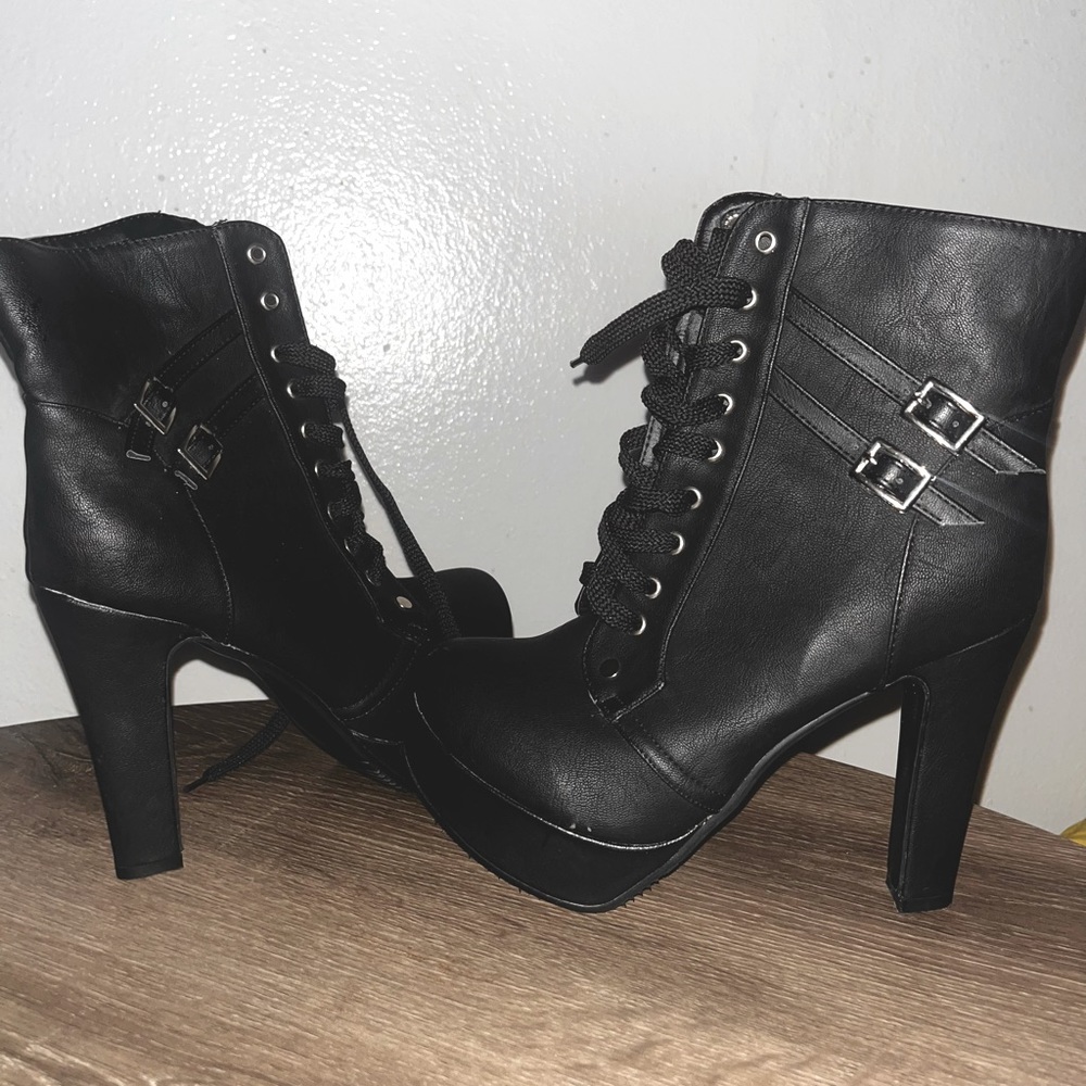 Stilleto platform ankle boots